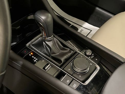 Used 2024 MAZDA MAZDA3 s image 20