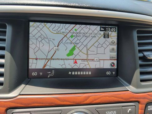 Used 2020 Nissan Pathfinder Platinum AWD/4WD image 17