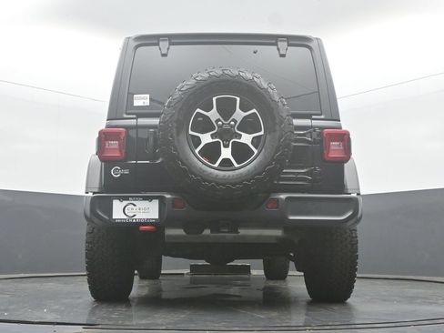 Used 2022 Jeep Wrangler Unlimited Rubicon w/ LED Lighting Group AWD/4WD image 52