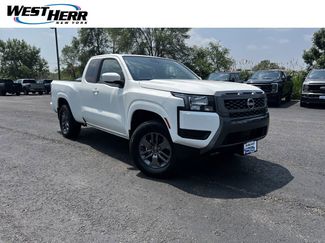 Used 2025 Nissan Frontier SV video 1