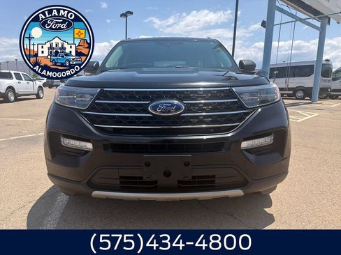 Used 2023 Ford Explorer XLT w/ Equipment Group 202A RWD image 8