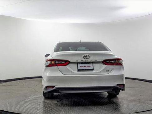 Used 2023 Toyota Camry LE image 7