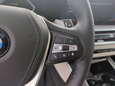 Used 2026 BMW X5 sDrive40i image 19