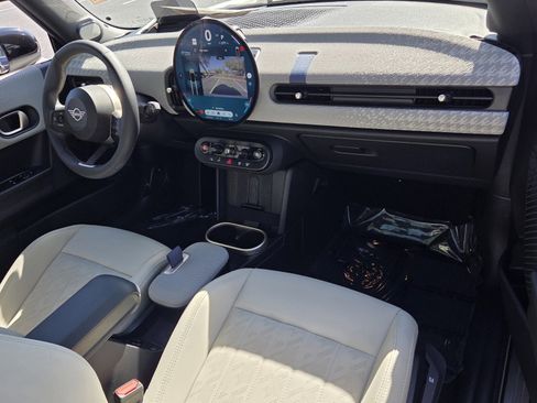 Used 2025 MINI Cooper S FWD image 17