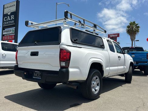 Used 2022 Toyota Tacoma SR RWD image 13