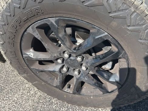 Used 2018 Chevrolet Traverse LT w/ LPO, Floor Liner Package image 5