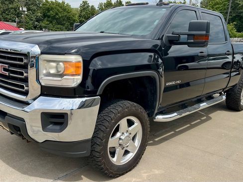 Used 2015 GMC Sierra 2500 4x4 Crew Cab w/ Sierra Convenience Package image 3