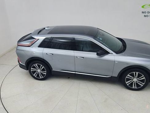 Used 2024 Cadillac Lyriq Luxury AWD/4WD image 77