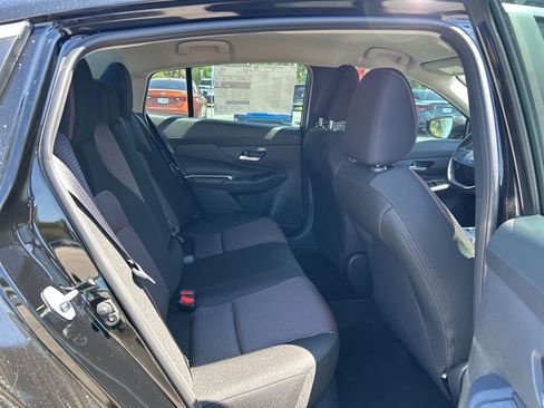New 2026 Nissan Sentra SR w/ Floor Mat Package FWD image 44