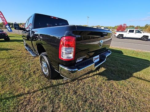 Used 2024 RAM 2500 Big Horn w/ Bed Utility Group image 4