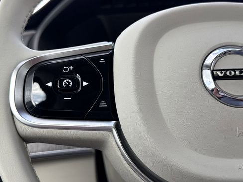 Used 2024 Volvo XC90 T8 Plus w/ Protection Package Premier image 18