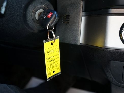 Used 2023 Toyota Tacoma SR w/ SR Convenience Package image 2