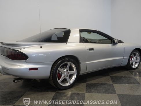 Used 1997 Pontiac Firebird Formula w/ Opt Pkg RWD image 13