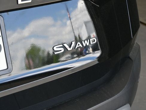 Used 2023 Nissan Rogue SV AWD/4WD image 14
