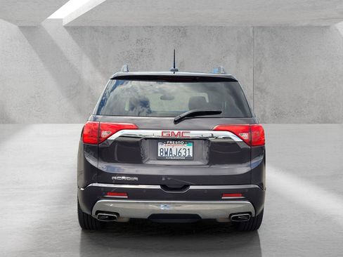 Used 2018 GMC Acadia Denali w/ Technology Package FWD image 6