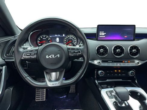 Used 2023 Kia Stinger GT2 image 18
