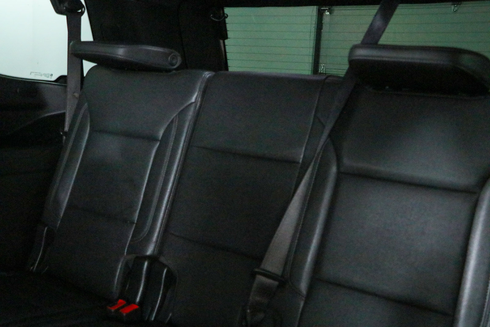 Used 2023 Chevrolet Tahoe LT w/ Luxury Package RWD image 28