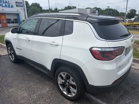 Used 2018 Jeep Compass Limited AWD/4WD image 2