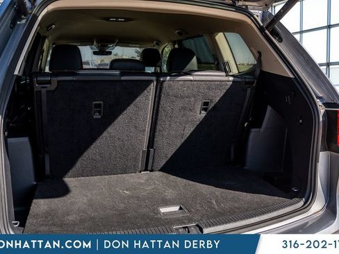 Used 2025 Volkswagen Atlas SE AWD/4WD image 31