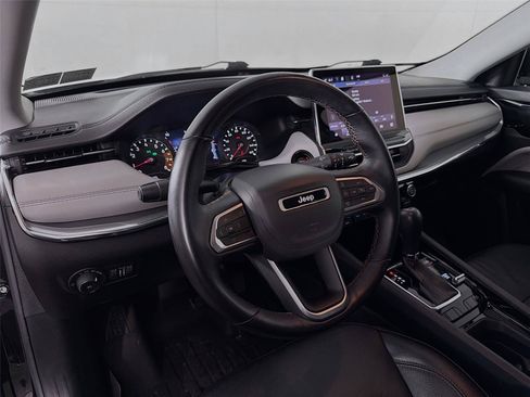 Used 2022 Jeep Compass Limited AWD/4WD image 16