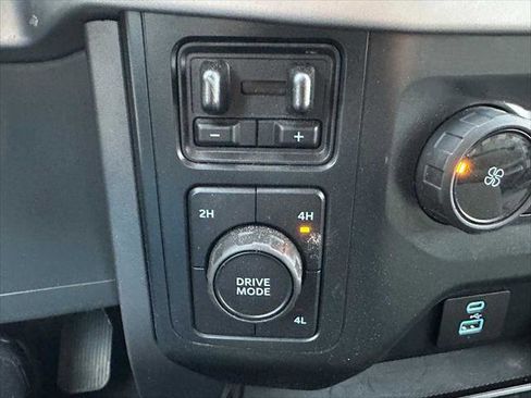 Used 2022 Ford F150 XLT w/ Trailer Tow Package image 29