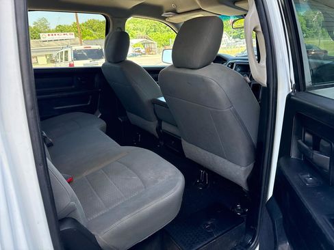 Used 2020 RAM 1500 Tradesman w/ Chrome Plus Package RWD image 15