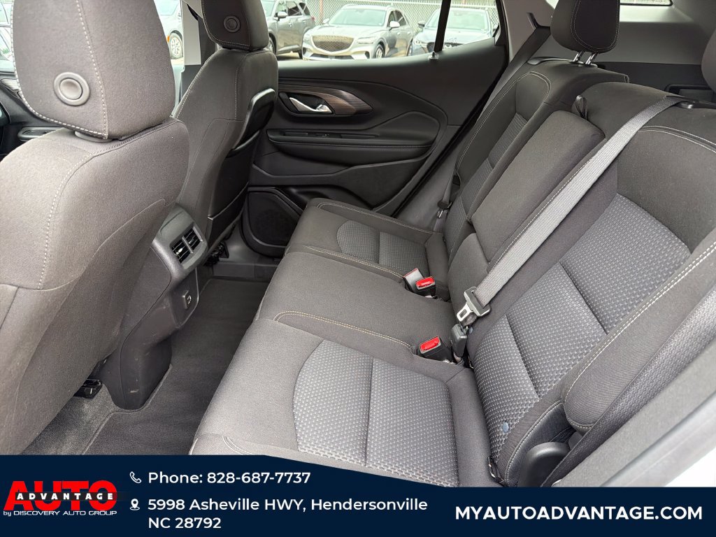Used 2024 GMC Terrain SLE AWD/4WD image 29