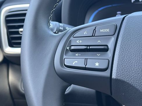 New 2026 Hyundai Venue SEL FWD image 24