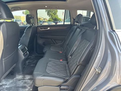 Used 2024 Volkswagen Atlas SEL Premium R-Line AWD/4WD image 24