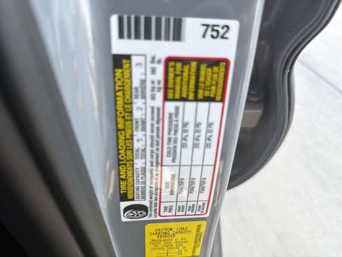 Certified 2021 Toyota Tacoma SR5 AWD/4WD image 34