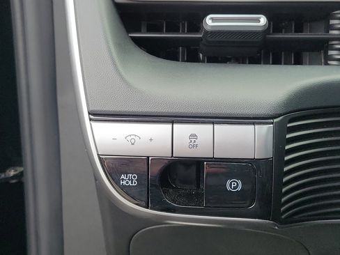 Certified 2024 Hyundai Ioniq 5 SE image 15