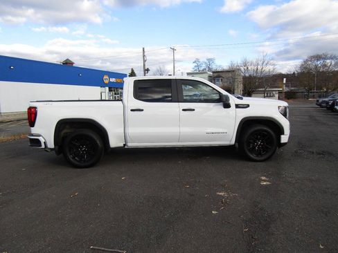 Used 2024 GMC Sierra 1500 Pro w/ Graphite Edition image 9