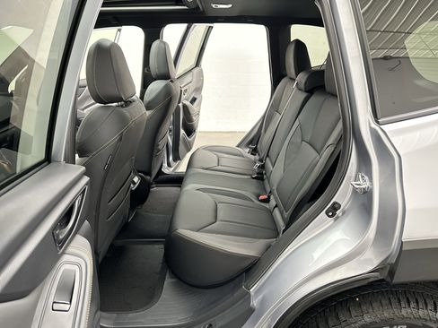Used 2025 Subaru Forester Wilderness w/ Convenience Package AWD/4WD image 21