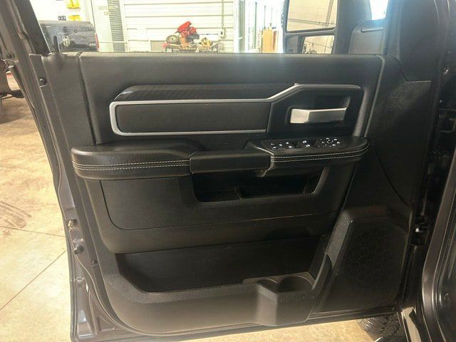 Certified 2025 RAM 2500 Big Horn AWD/4WD image 37
