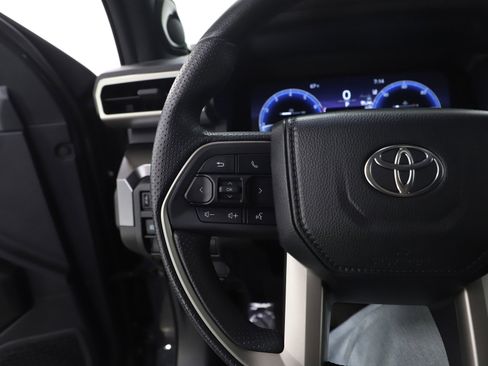 Used 2025 Toyota 4Runner TRD Off-Road Premium w/ Tow Technology Package image 28