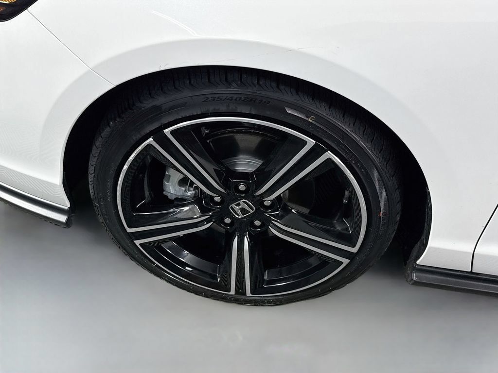 Used 2024 Honda Accord Sport image 32