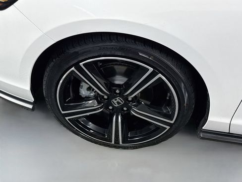 Used 2024 Honda Accord Sport image 32