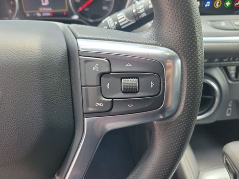 Used 2025 Chevrolet Blazer LT FWD image 19