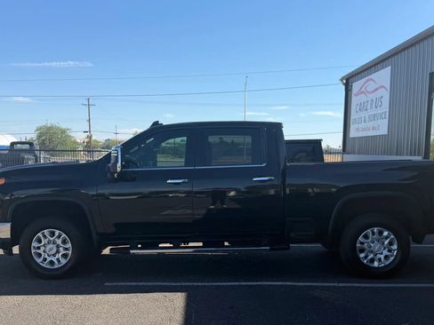 Used 2020 Chevrolet Silverado 2500 LTZ w/ LTZ Plus Package AWD/4WD image 3