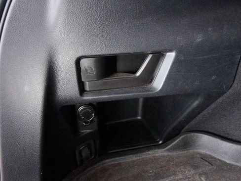 Used 2018 Subaru Outback 2.5i Touring image 33