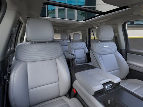 New 2026 Ford Expedition Max Platinum w/ Platinum Ultimate Package AWD/4WD image 10