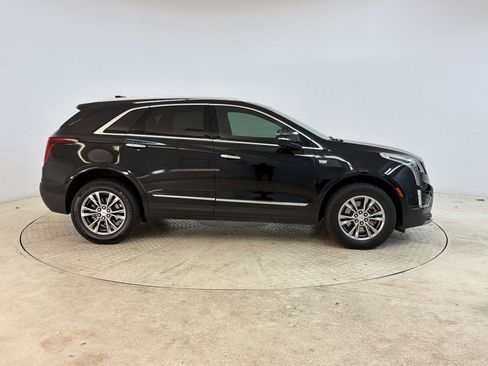 Certified 2023 Cadillac XT5 Premium Luxury w/ Technology Package FWD image 8