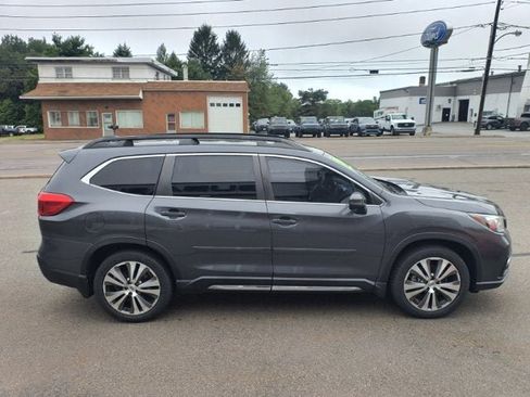 Certified 2022 Subaru Ascent Limited AWD/4WD image 4