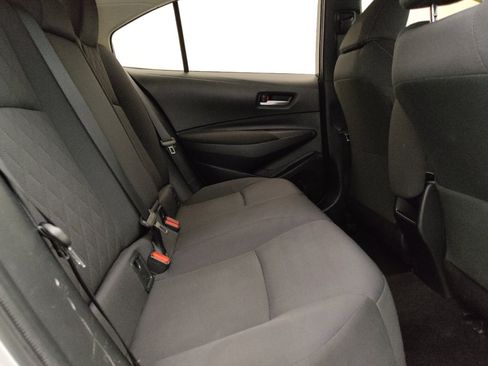 Used 2020 Toyota Corolla LE FWD image 19