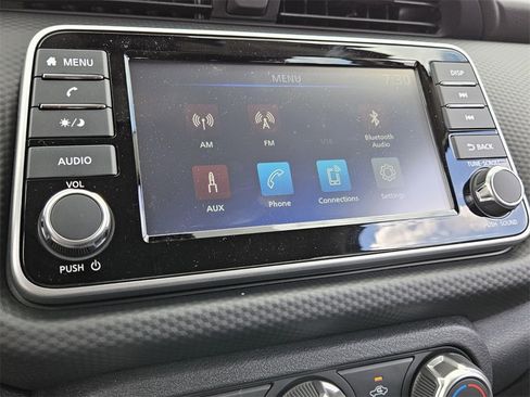 New 2025 Nissan Kicks Play S image 21