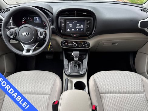 Used 2021 Kia Soul LX image 14
