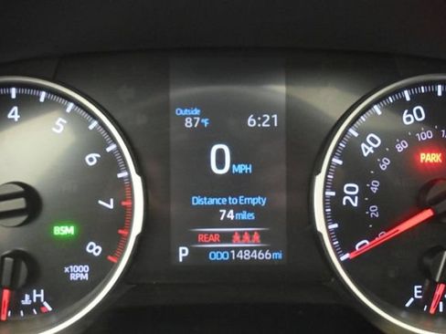 Used 2020 Toyota RAV4 XLE w/ Convenience Package AWD/4WD image 29