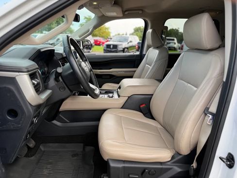 Certified 2023 Ford Expedition XLT AWD/4WD image 12