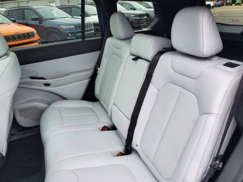 New 2026 Jeep Cherokee Limited image 29