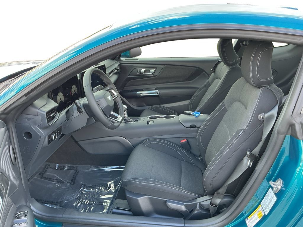 Used 2026 Ford Mustang Coupe RWD image 25